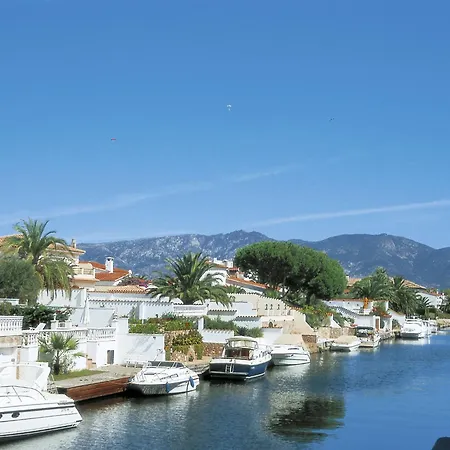 Apartman Club Nautic-30 By Interhome Empuriabrava